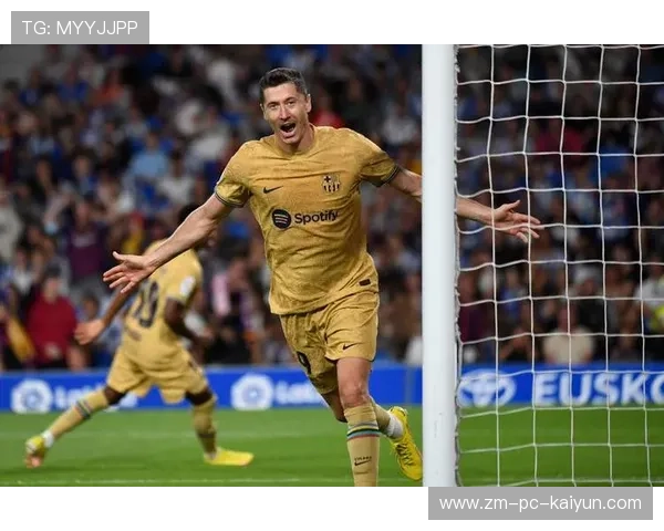 莱万多夫斯基被点名交易,豪门争相争夺全新传奇 莱万多夫斯基被点名交易,豪门争相争夺全新传奇